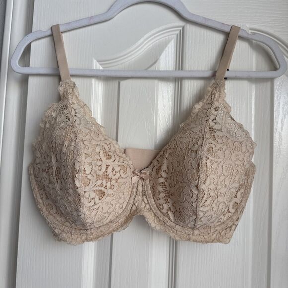 NWT Victoria’s Secret Body Beige Nude Lace Bow Lined Demi Bra Underwire 34DDD - Picture 1 of 6